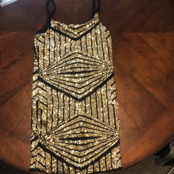 Dress - Picture 1 of 2